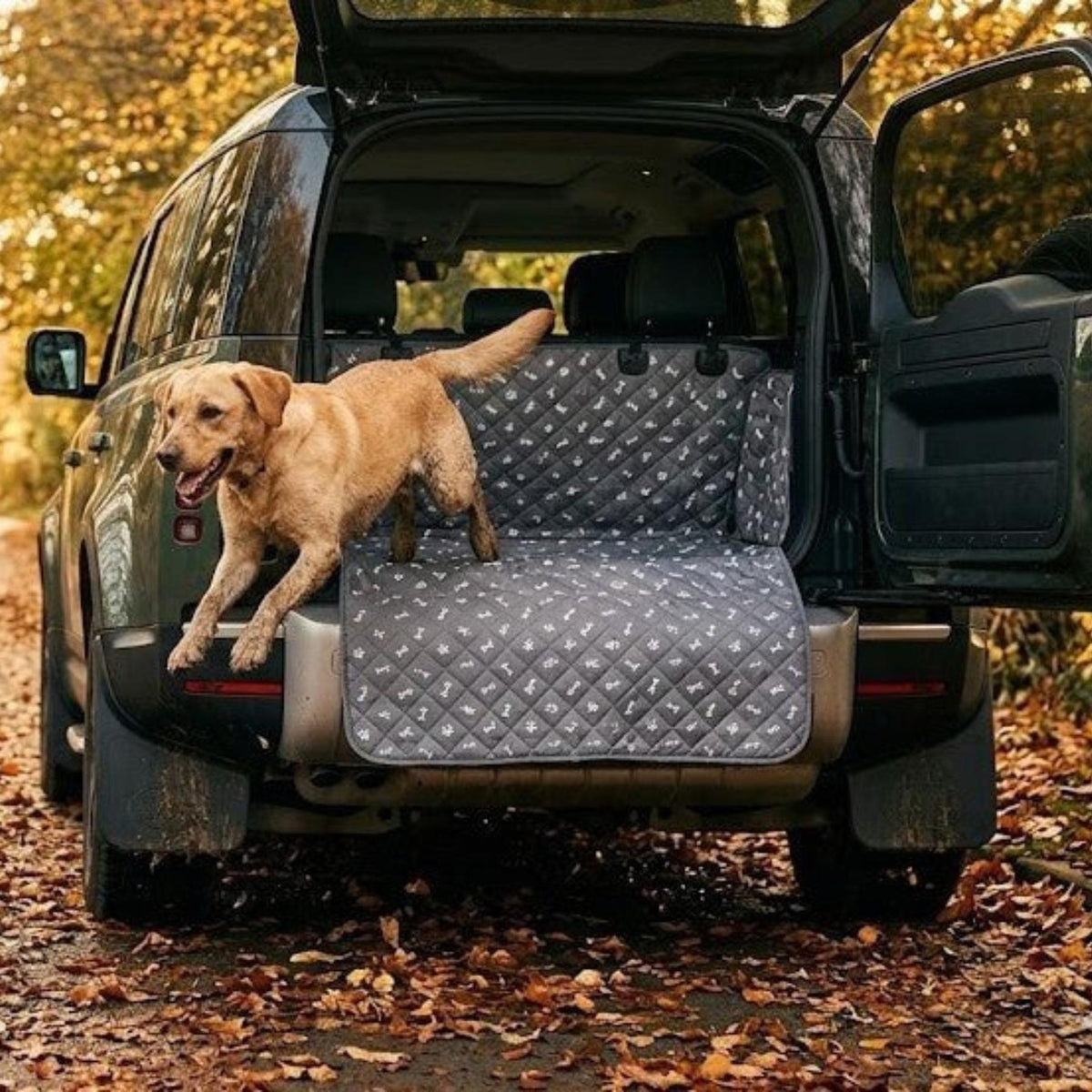 CargoShield - Waterafstotende kofferbakbeschermer hond voor elke SUV