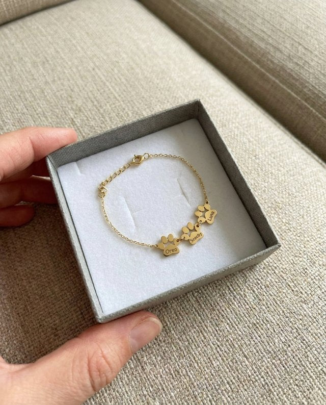 Klantfoto PawBond pootjesarmband van Marloes D.